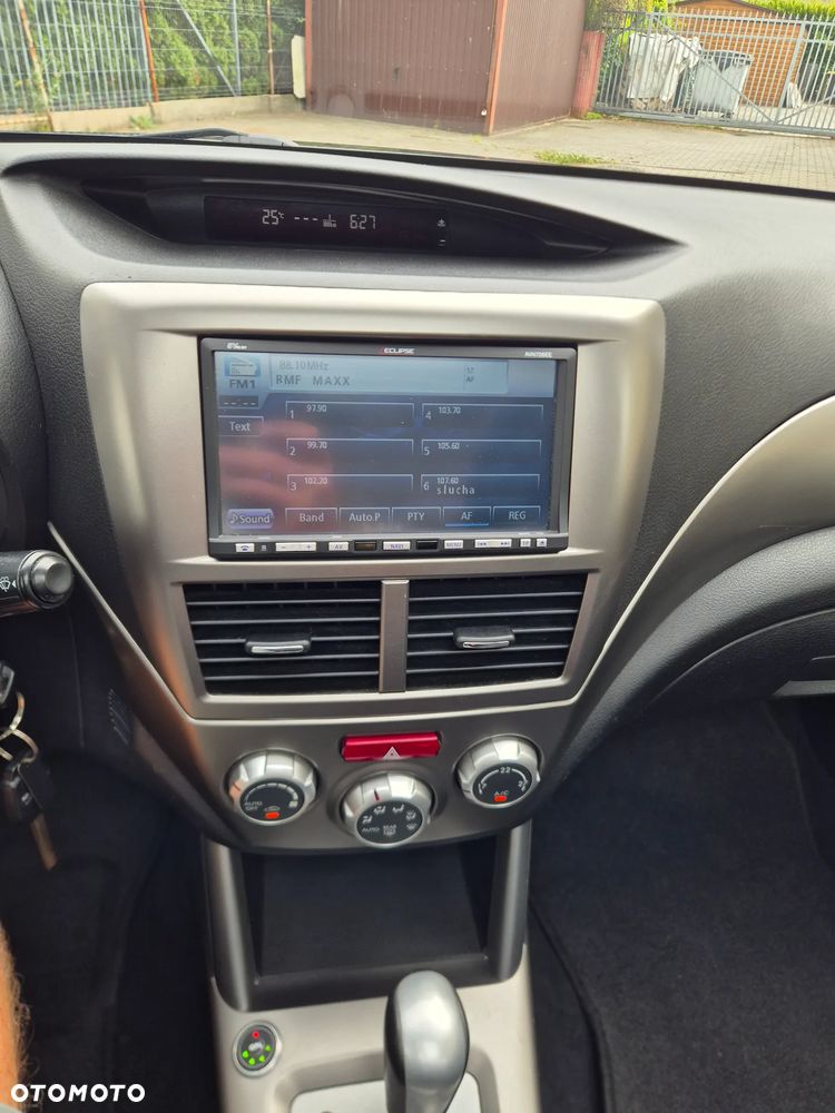 Subaru Forester 2.0 XE NAV Euro5 - 13