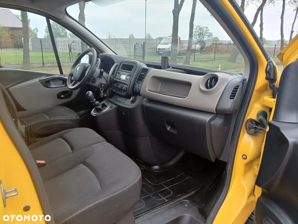 Renault TRAFIC - 10