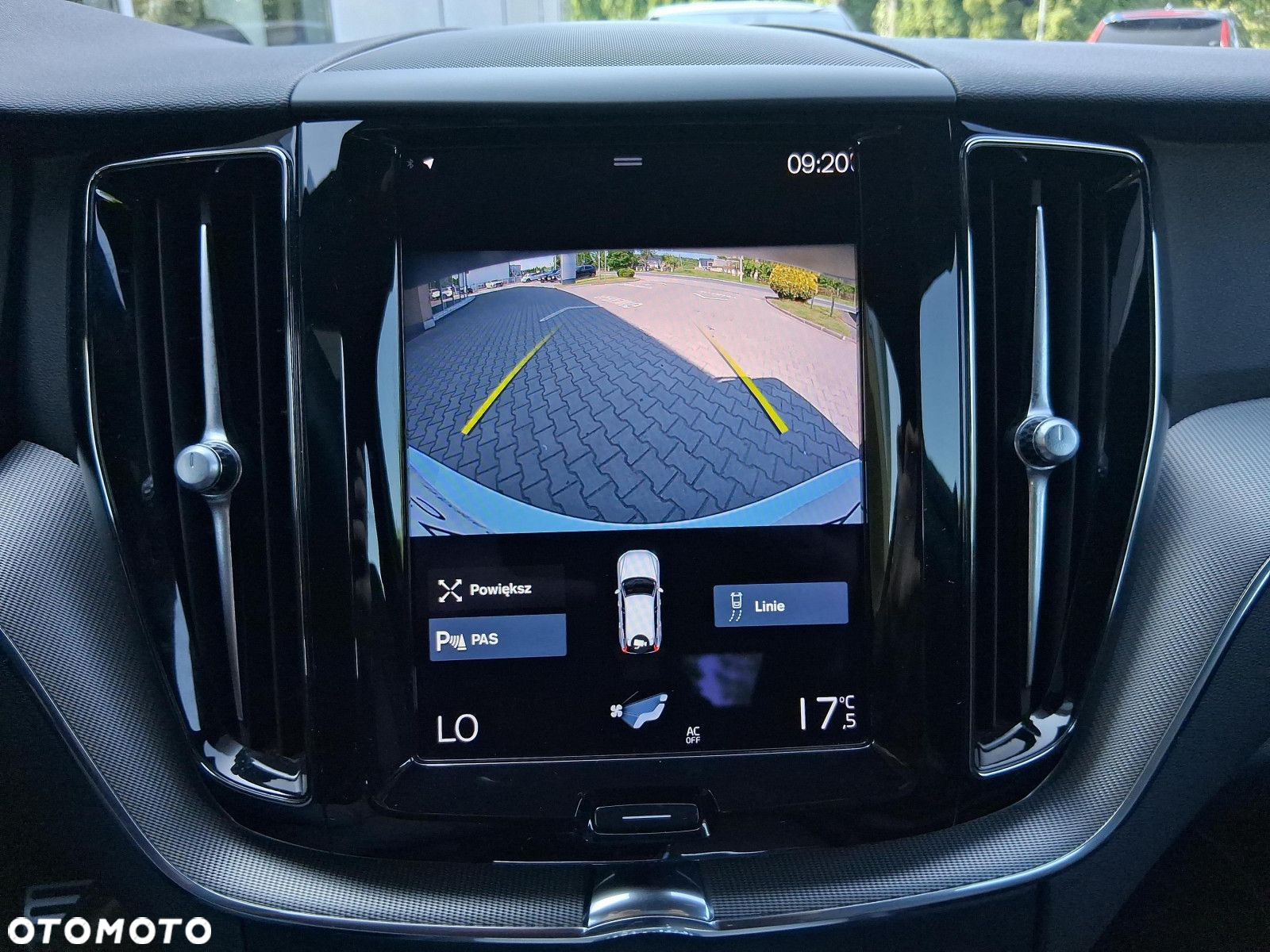 Volvo XC 60 - 25