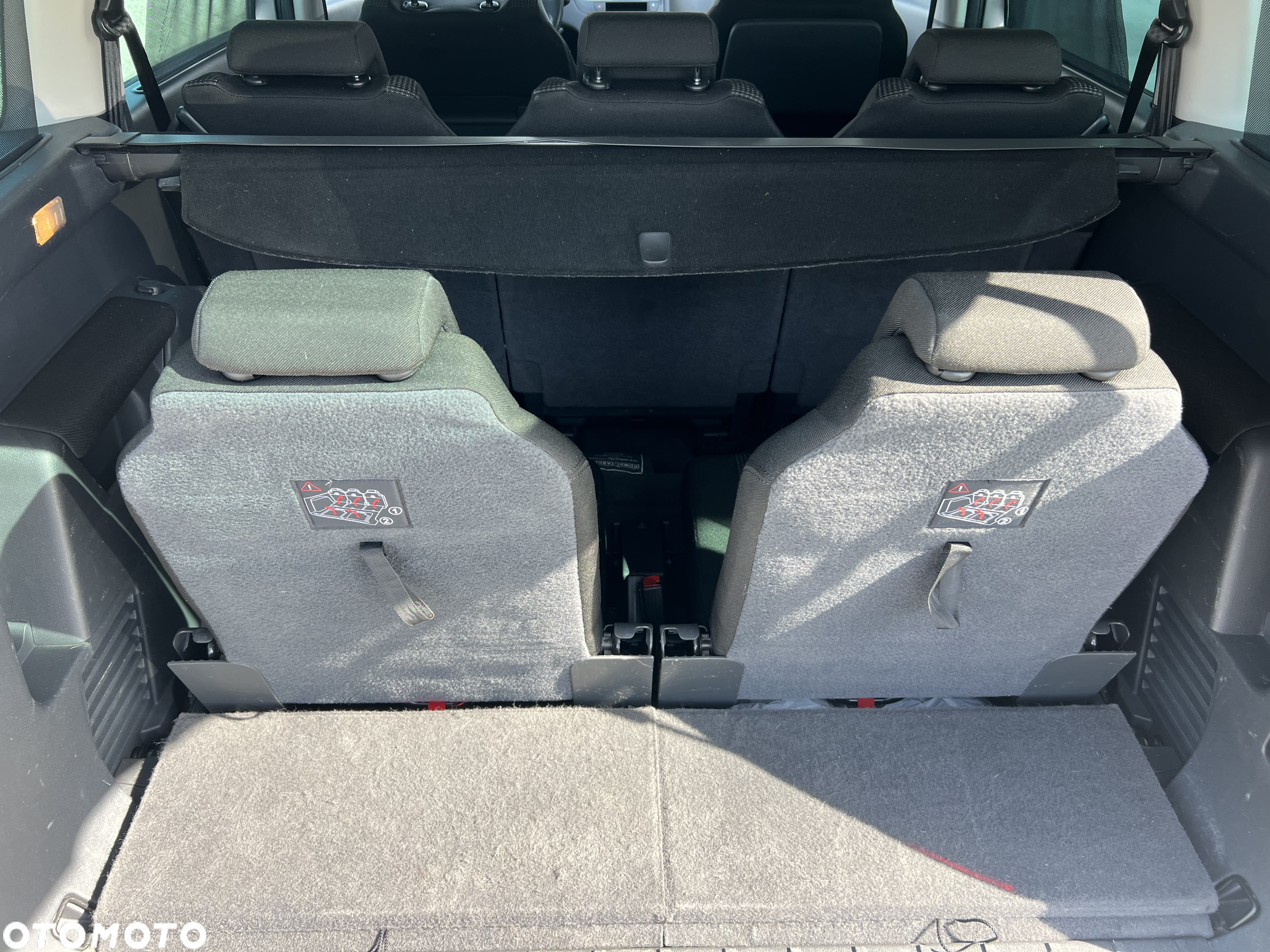 Peugeot 5008 1.6 Active 7os - 9