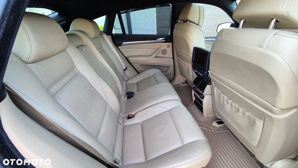 BMW X6 - 12