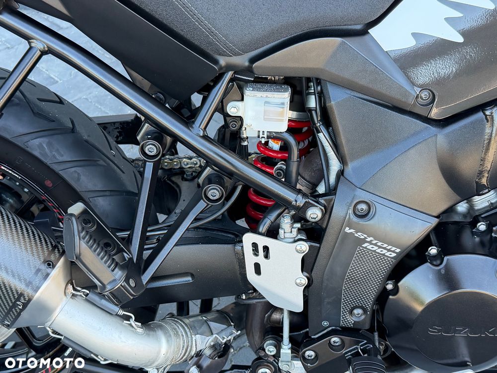 Suzuki V-STROM - 14