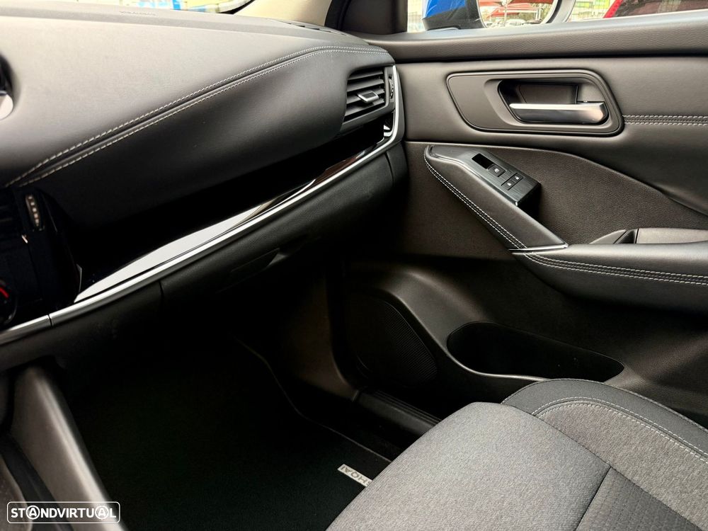 Nissan Qashqai 1.3 DIG-T N-Connecta J18 - 20