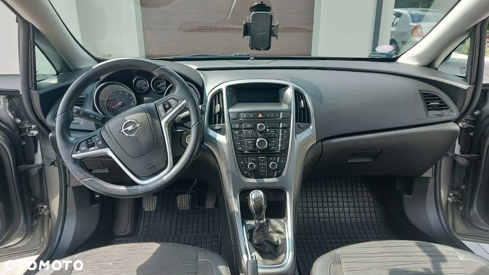Opel Astra - 8