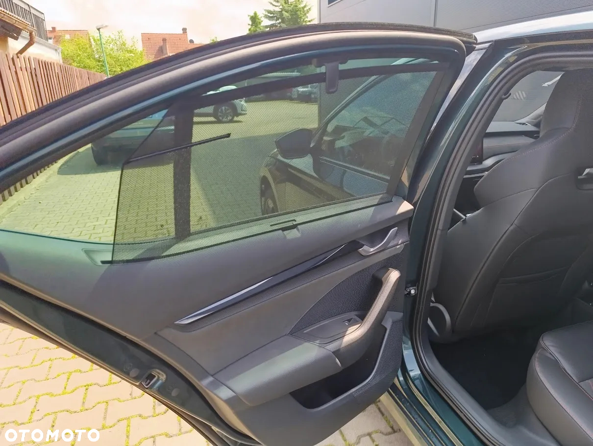 Skoda Octavia 2.0 TSI RS DSG - 18