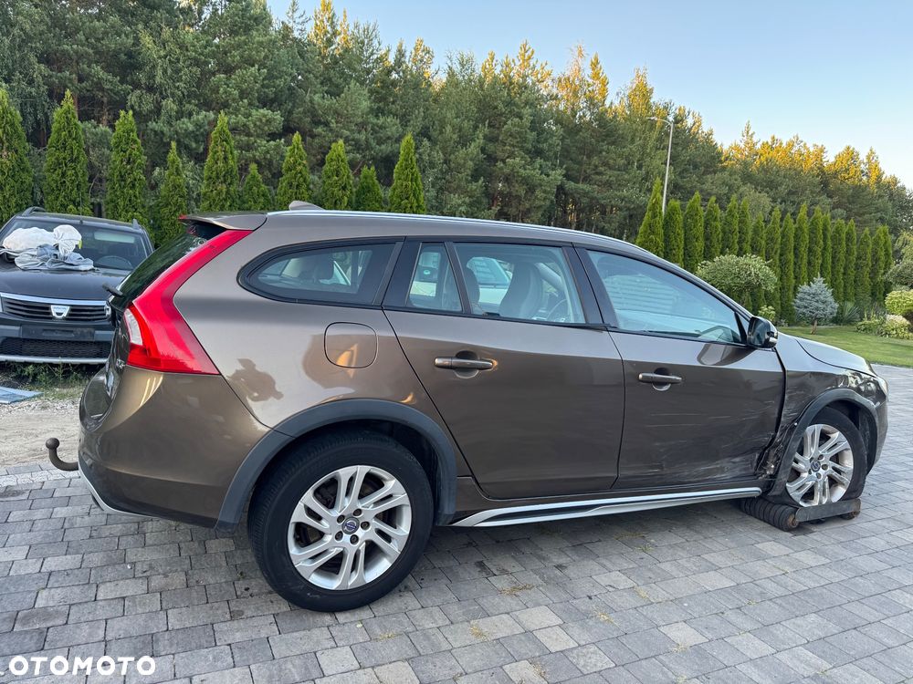 Volvo V60 Cross Country D3 Momentum - 7