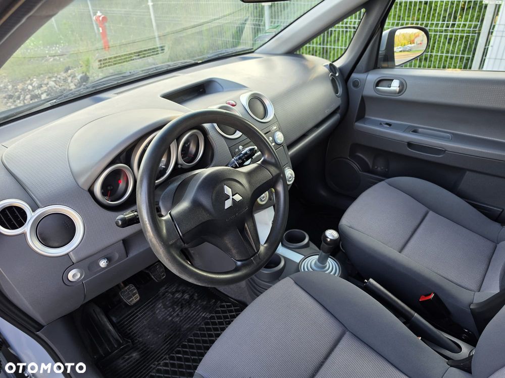 Mitsubishi Colt 1.3 Invite - 15