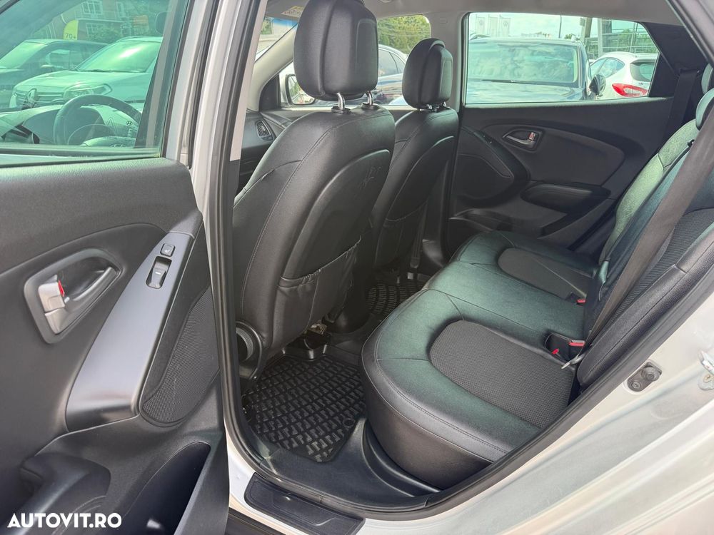 Hyundai ix35 2.0 CRDI 4WD Automatik Style - 16