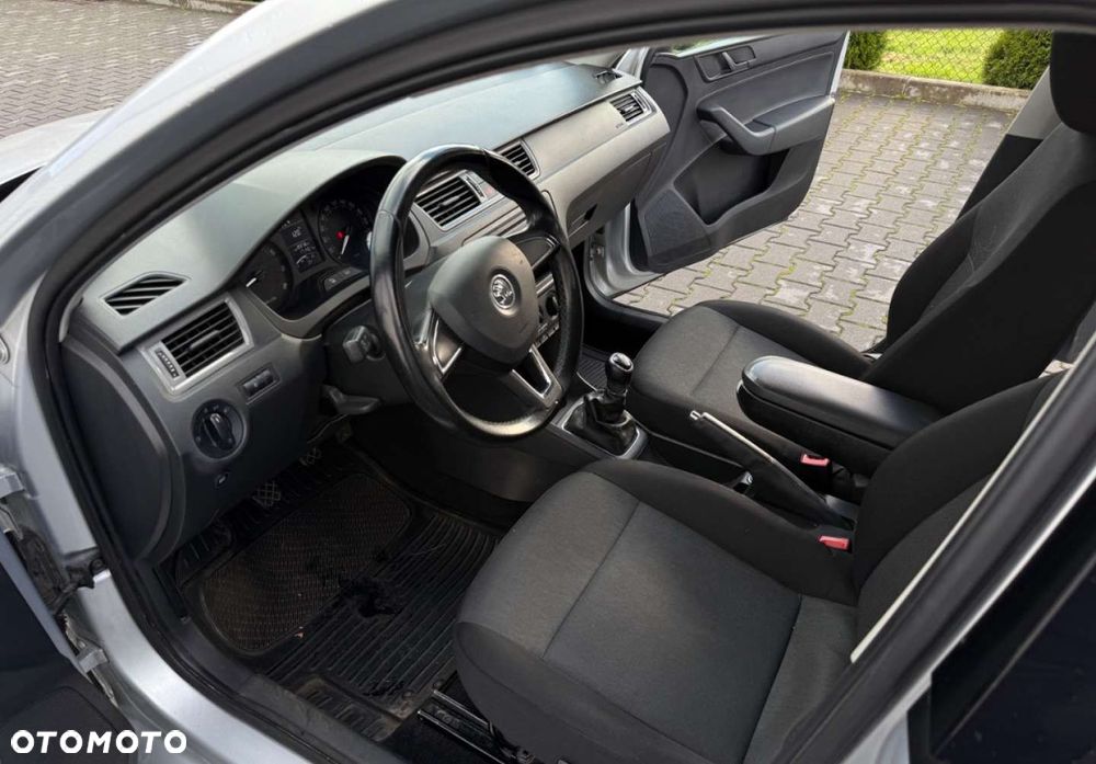 Skoda RAPID - 13