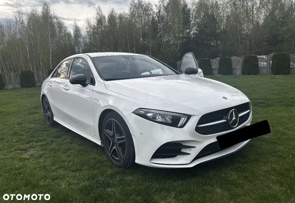 Mercedes-Benz Klasa A 200 AMG Line 7G-DCT - 3