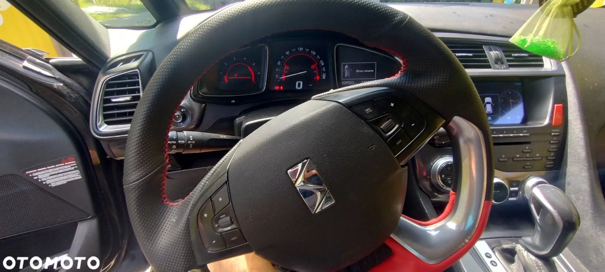 Citroën DS5 2.0 HDi SportChic - 13
