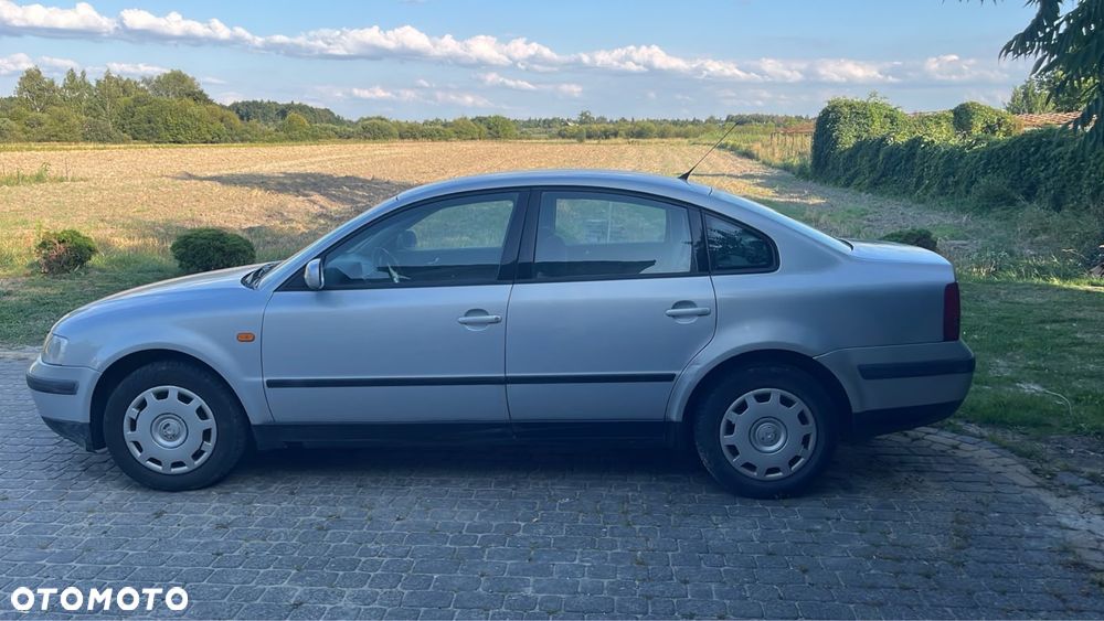 Volkswagen Passat - 3