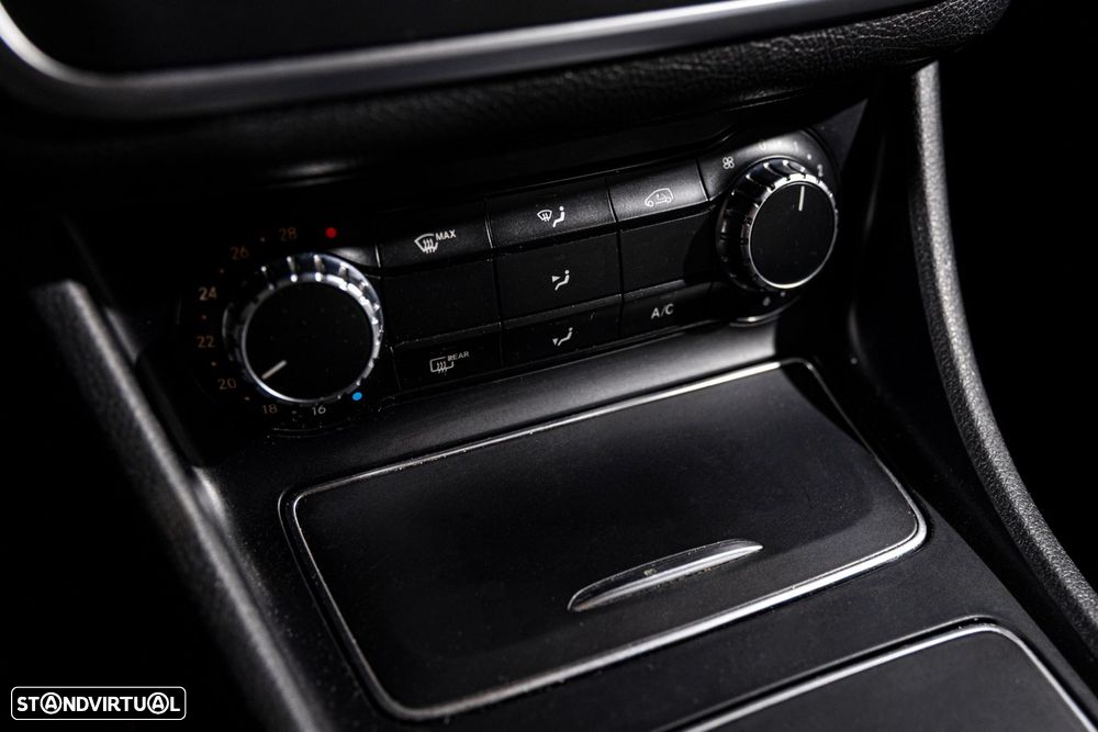 Mercedes-Benz CLA 200 d Urban Aut. - 16