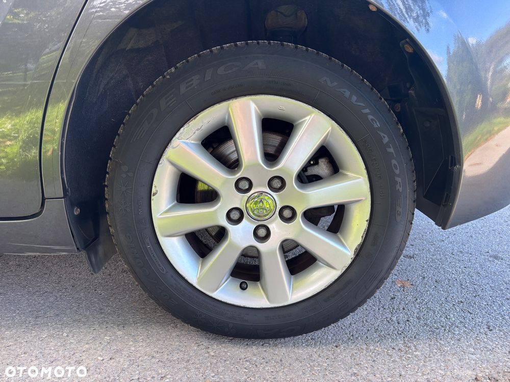 Toyota Corolla Verso 2.0 D-4D Terra 7os - 20