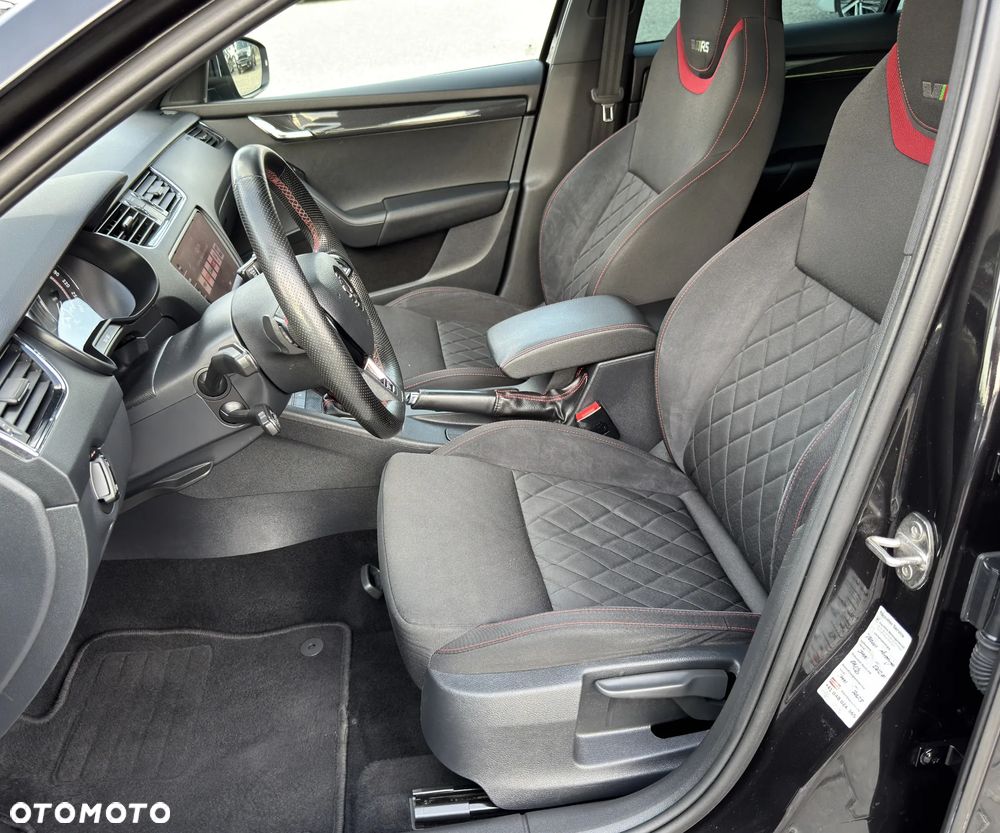 Skoda Octavia 2.0 TDI 4x4 DSG RS - 16