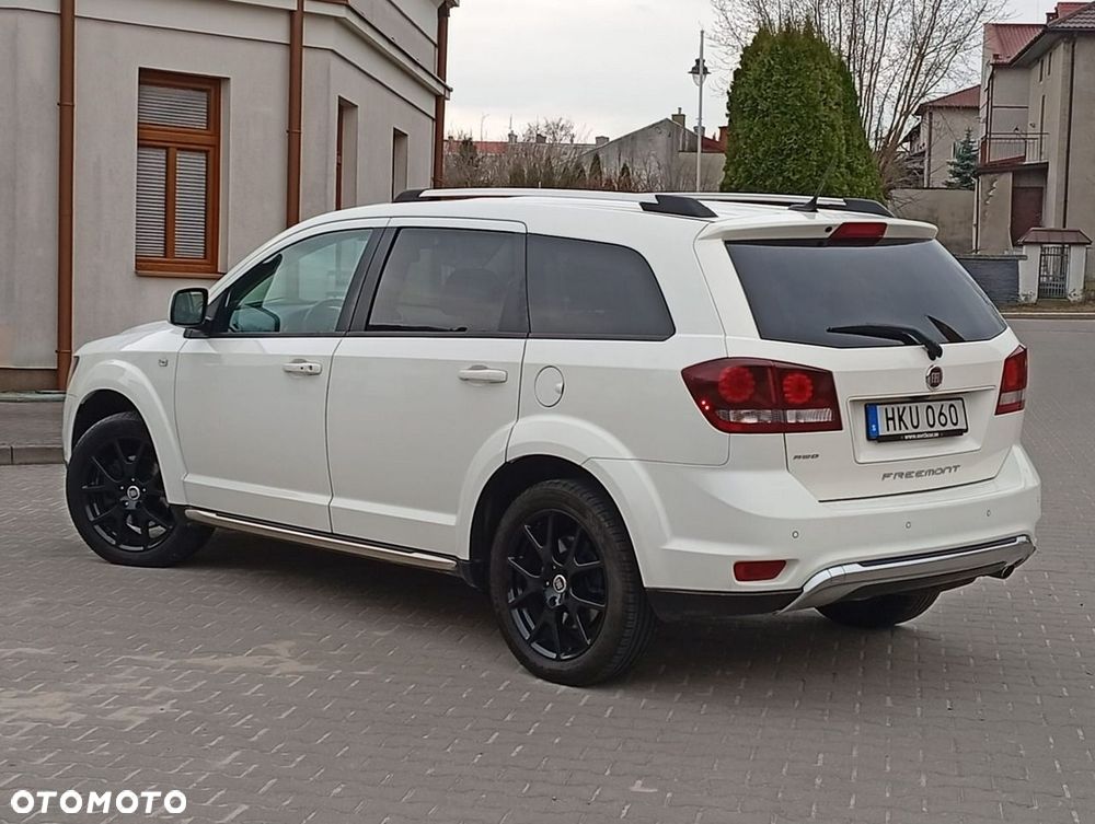 Fiat Freemont 2.0 Multijet 16V DPF Automatik Allrad Cross - 14
