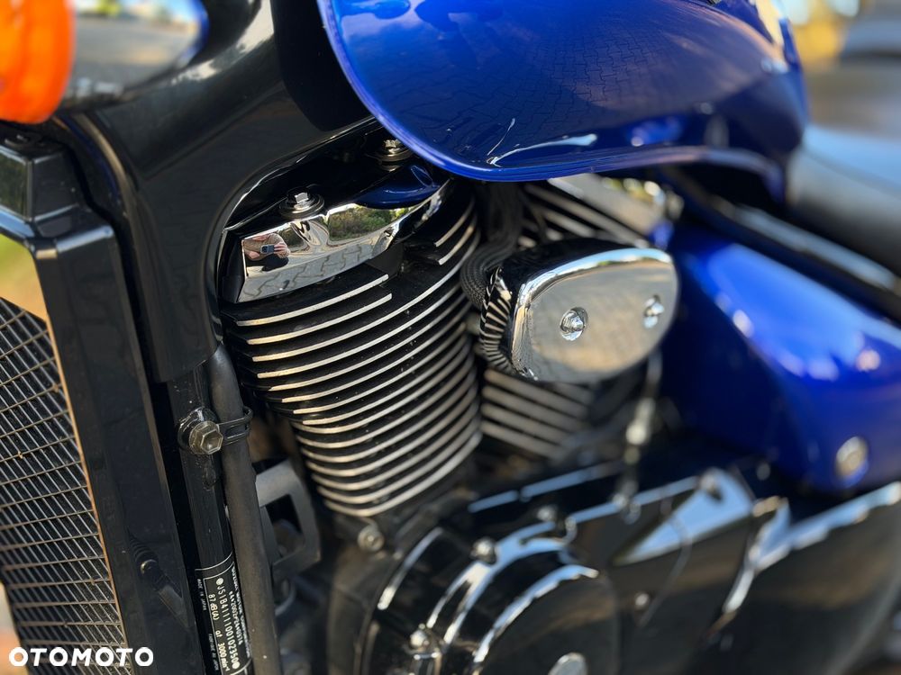 Suzuki Intruder - 23