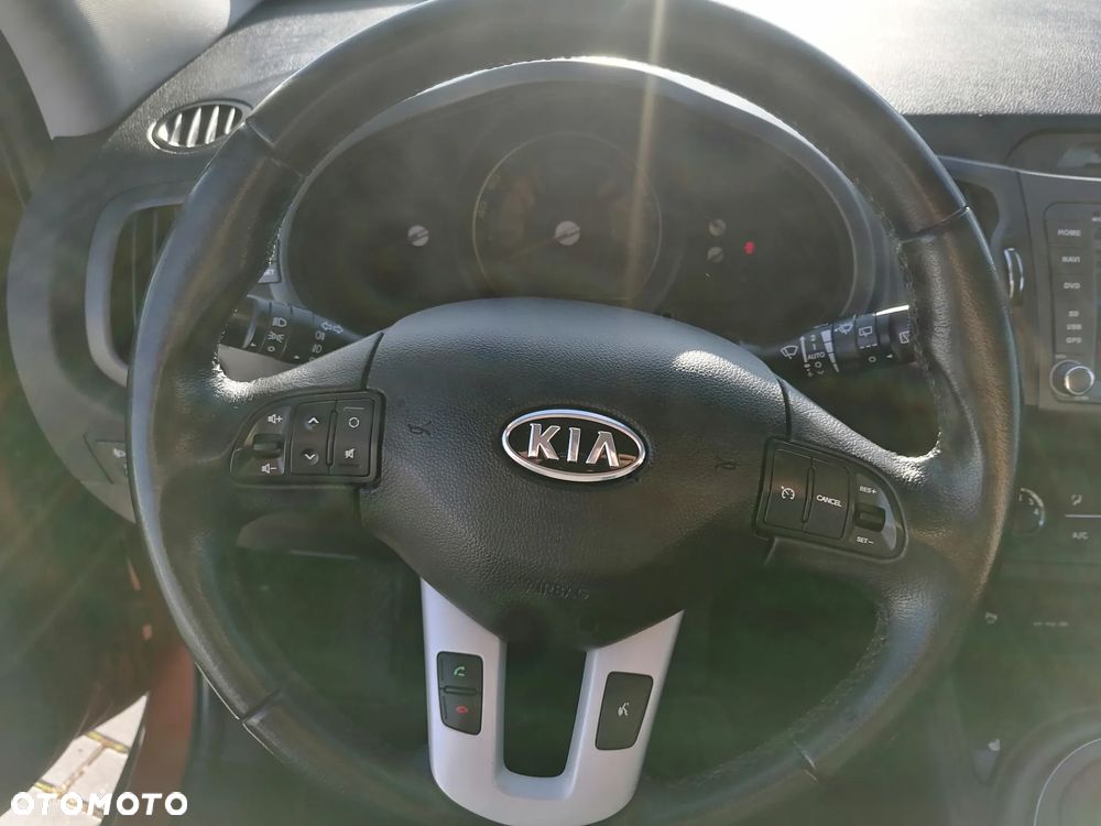 Kia Sportage - 16