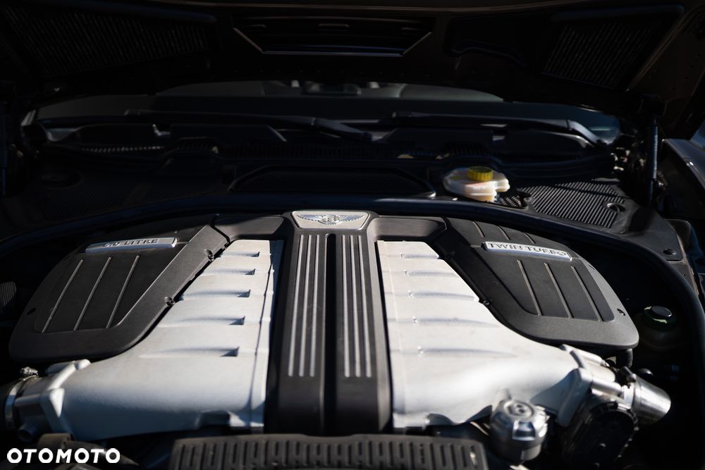 Bentley Flying Spur W12 - 22