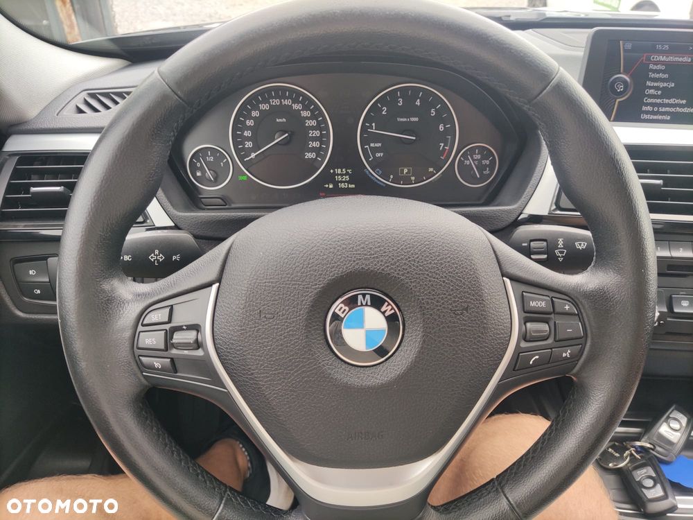 BMW Seria 3 320i Sport Line - 16