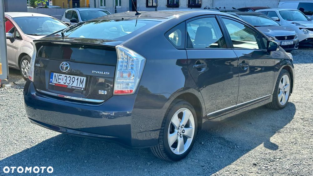 Toyota Prius - 12