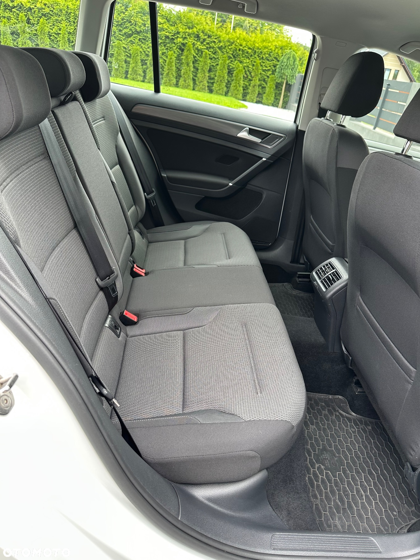 Volkswagen Golf VII 1.6 TDI BMT Comfortline - 9