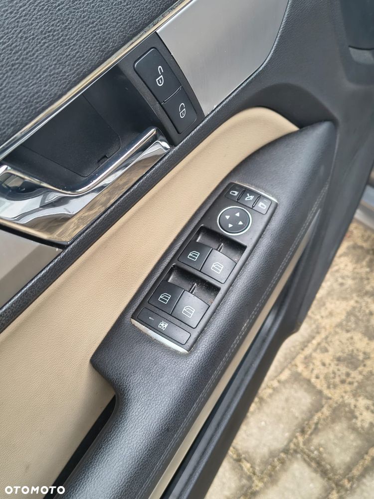 Mercedes-Benz Klasa E - 12