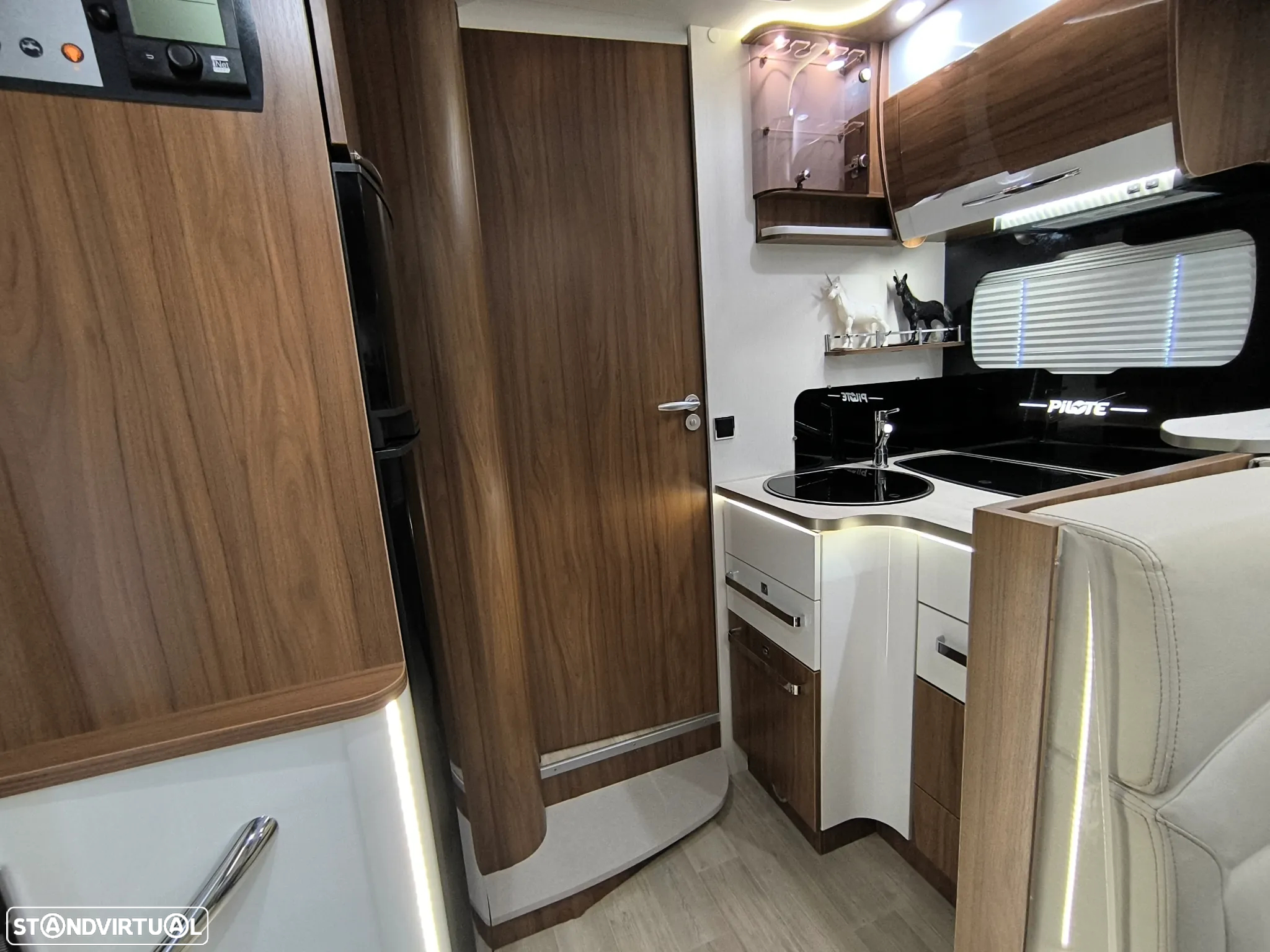 Pilote Sensation P746 - 18