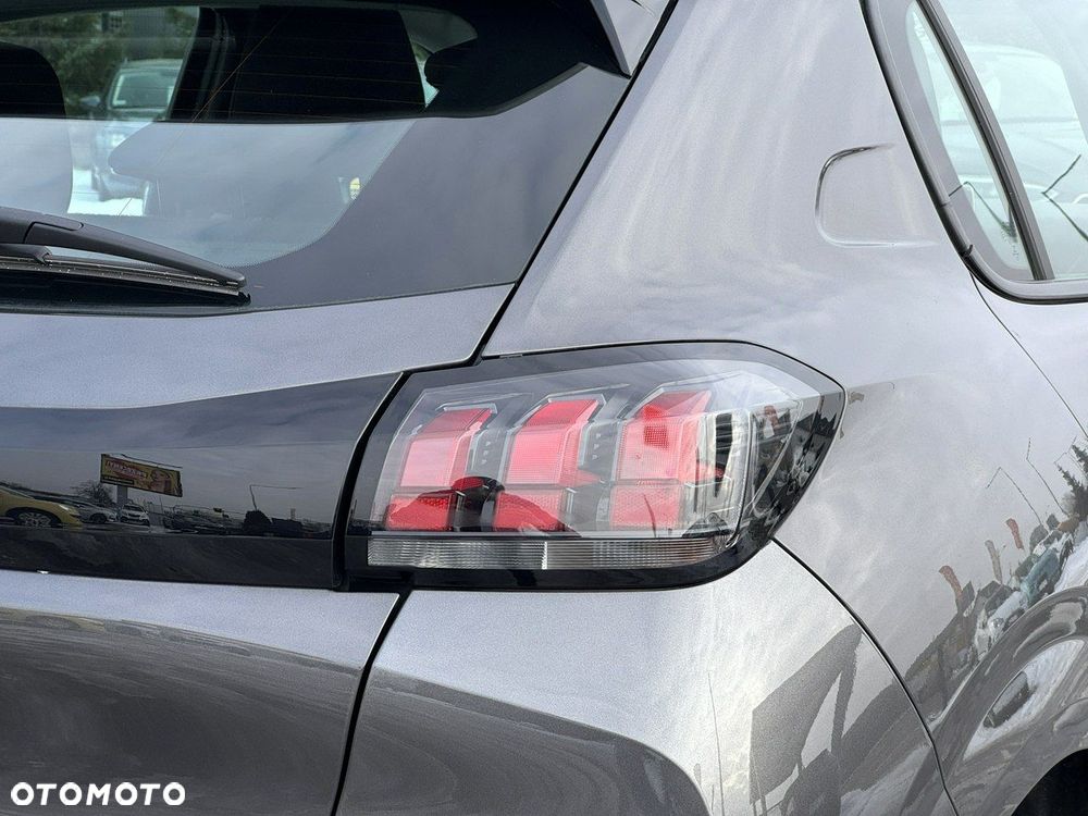 Peugeot 208 PureTech 100 Style - 8