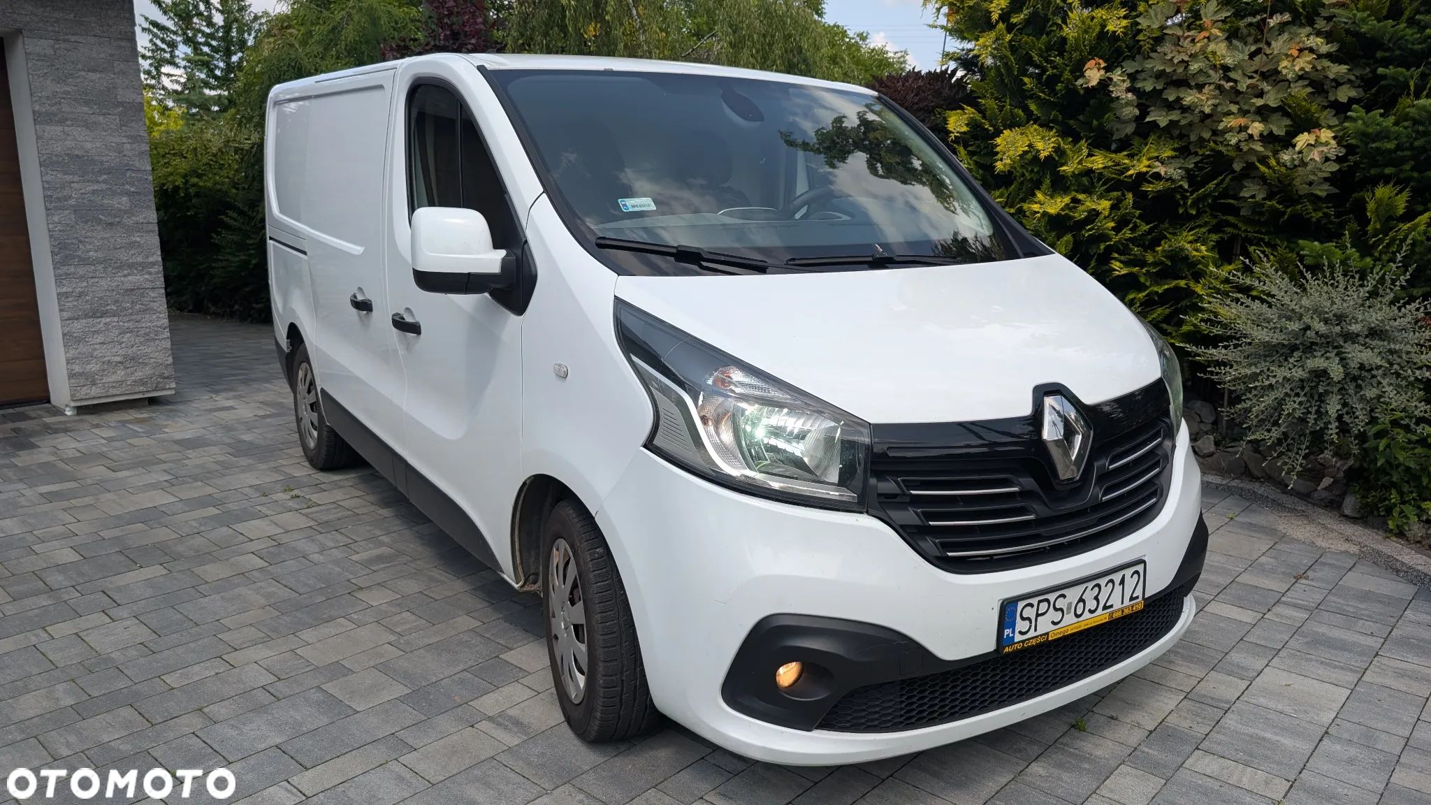 Renault Trafic - 1