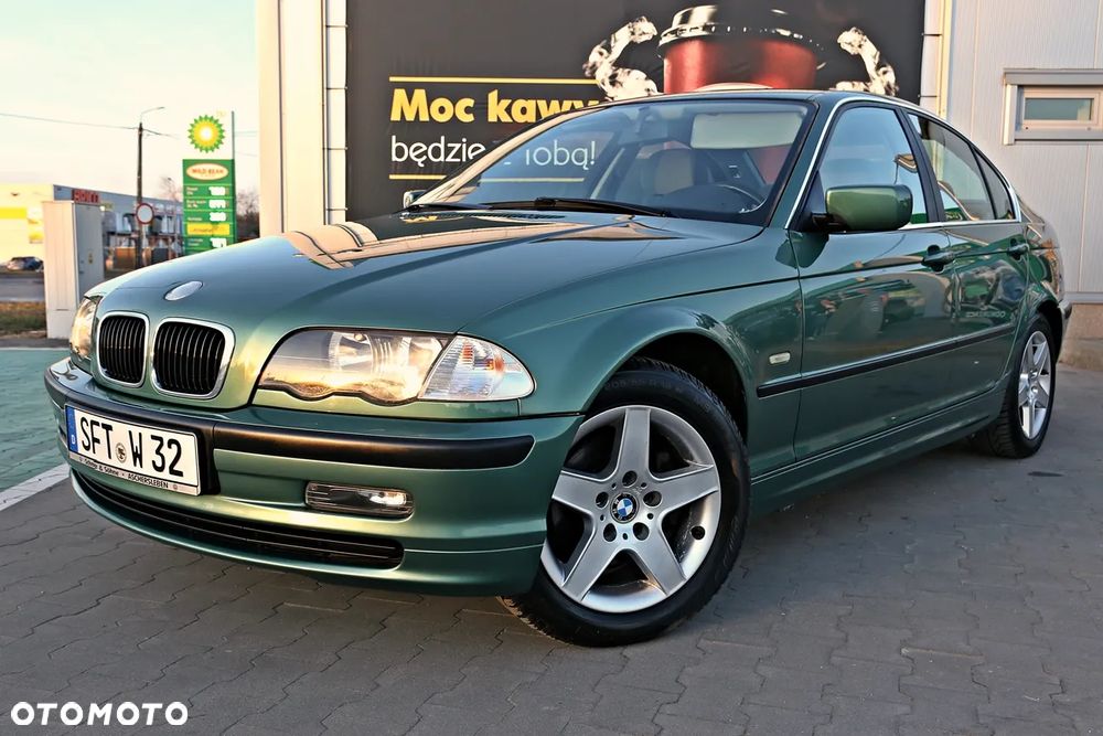 BMW Seria 3 320i - 10