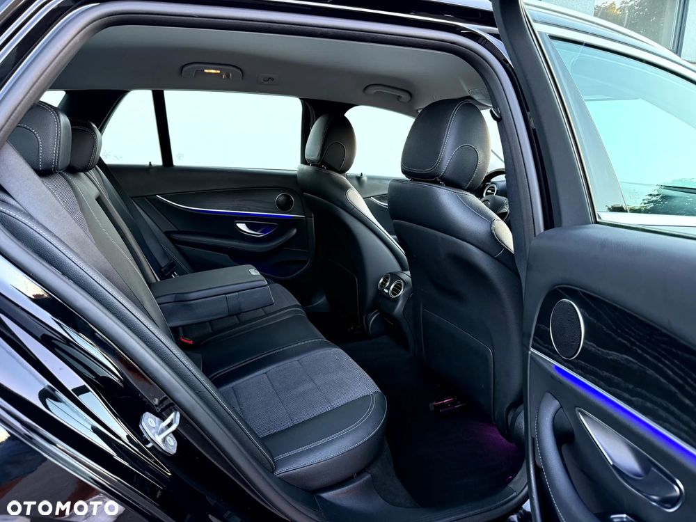 Mercedes-Benz Klasa E 220 d Business Edition 9G-TRONIC - 22