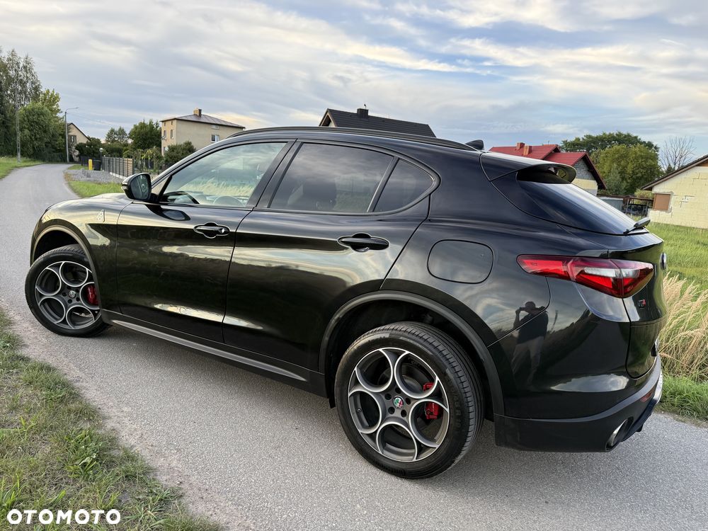 Alfa Romeo Stelvio 2.0 Turbo 16V AT8-Q4 First Edition - 8