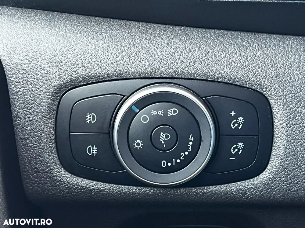 Ford Transit Custom - 19