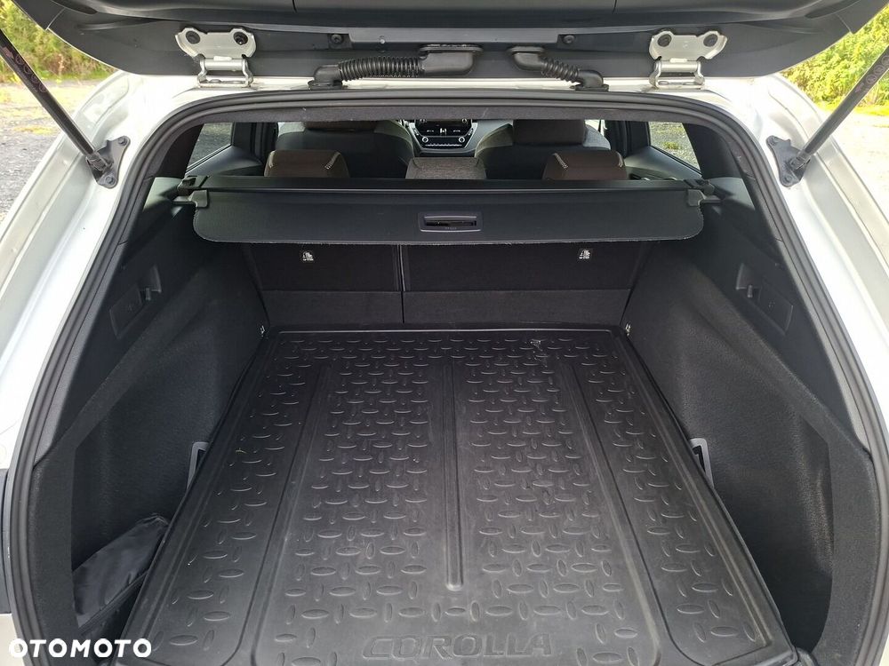 Toyota Corolla 1.8 Hybrid Trek - 11