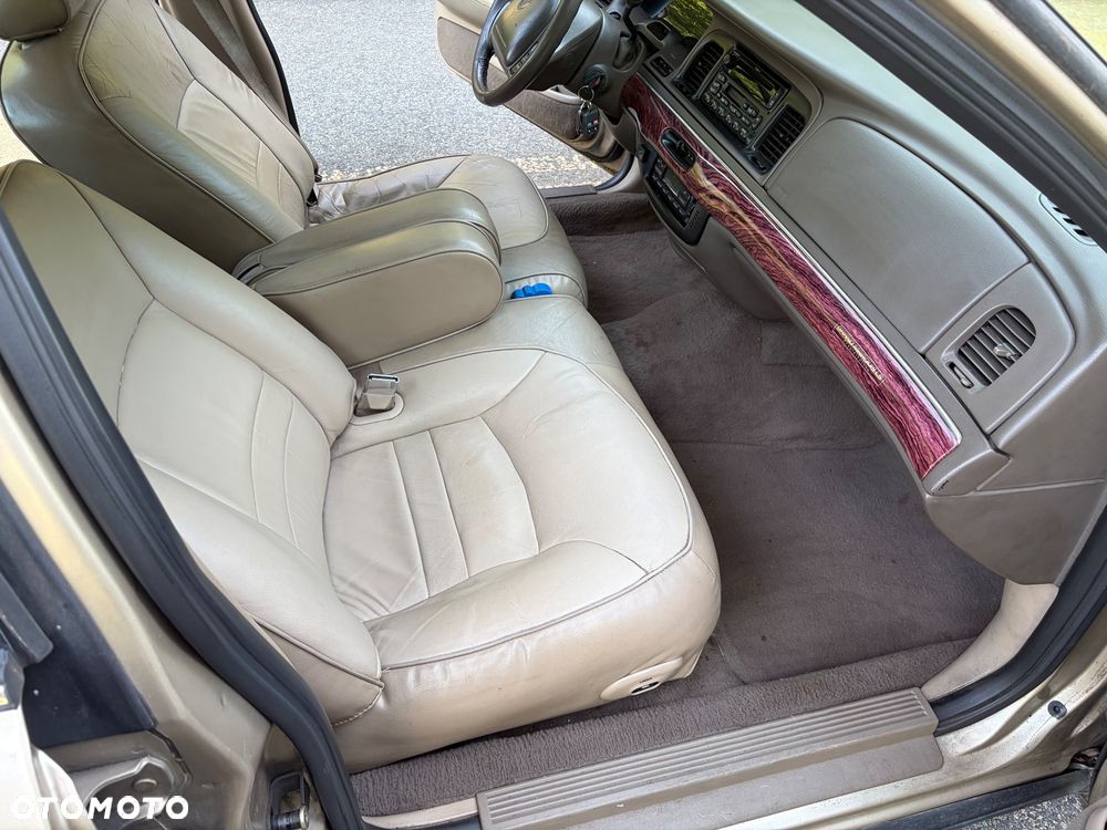 Mercury Marquis - 9
