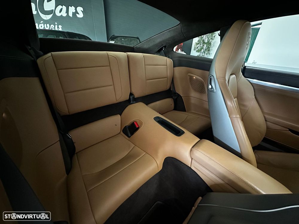 Porsche 911 Série F - 26