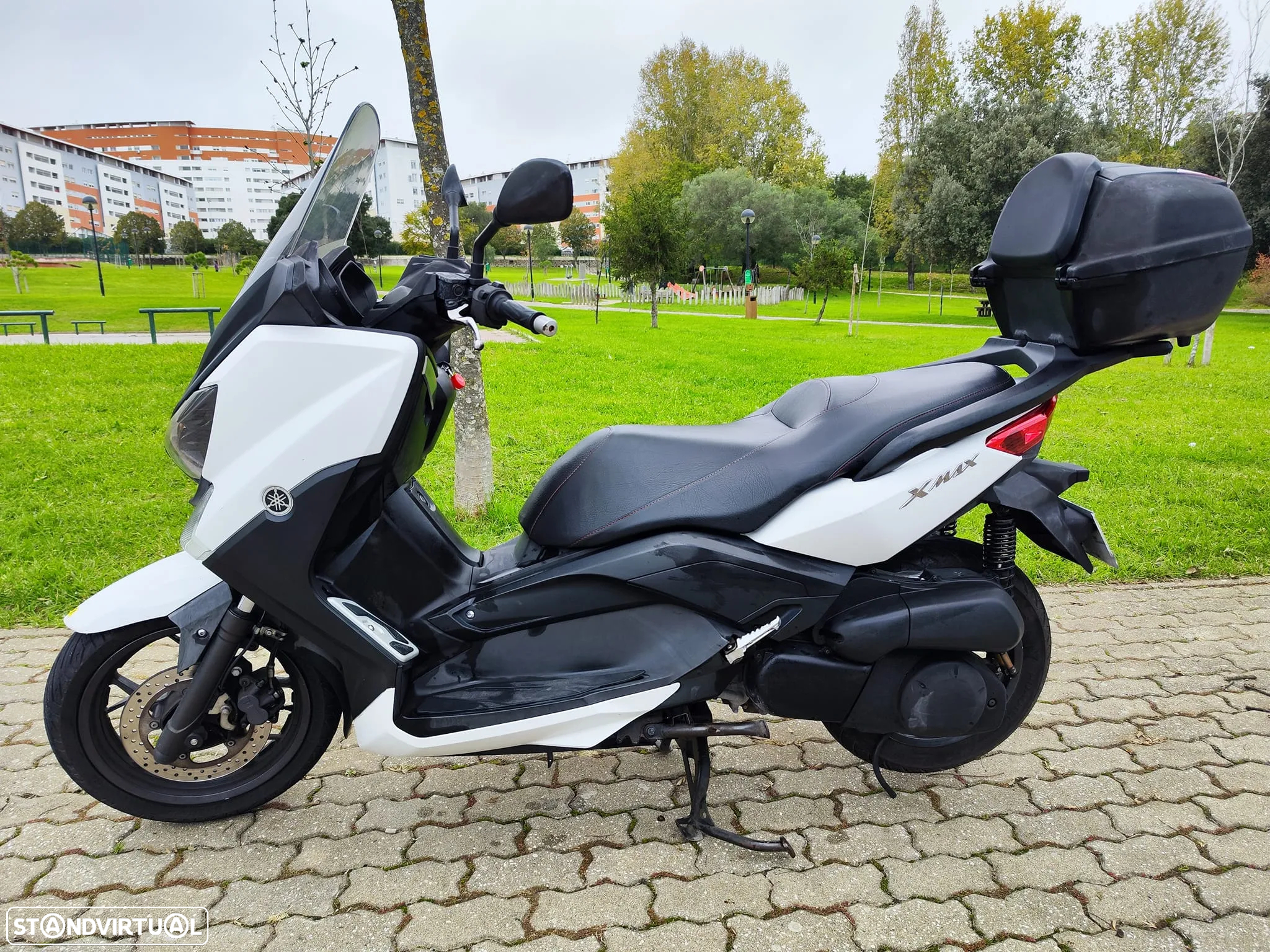 Yamaha X-Max 250 - 9