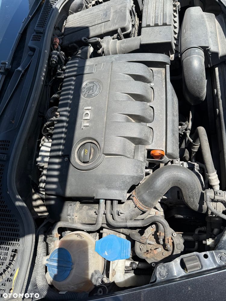Skoda Octavia 2.0 TDI DPF RS - 23