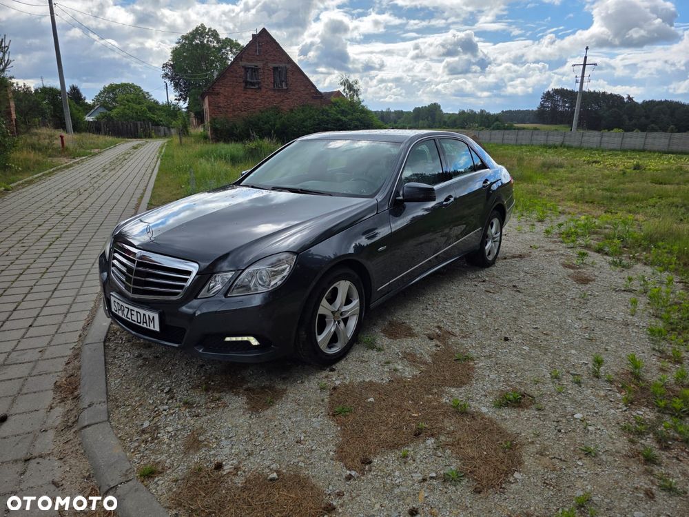 Mercedes-Benz Klasa E 350 CGI BlueEFFICIENCY - 3