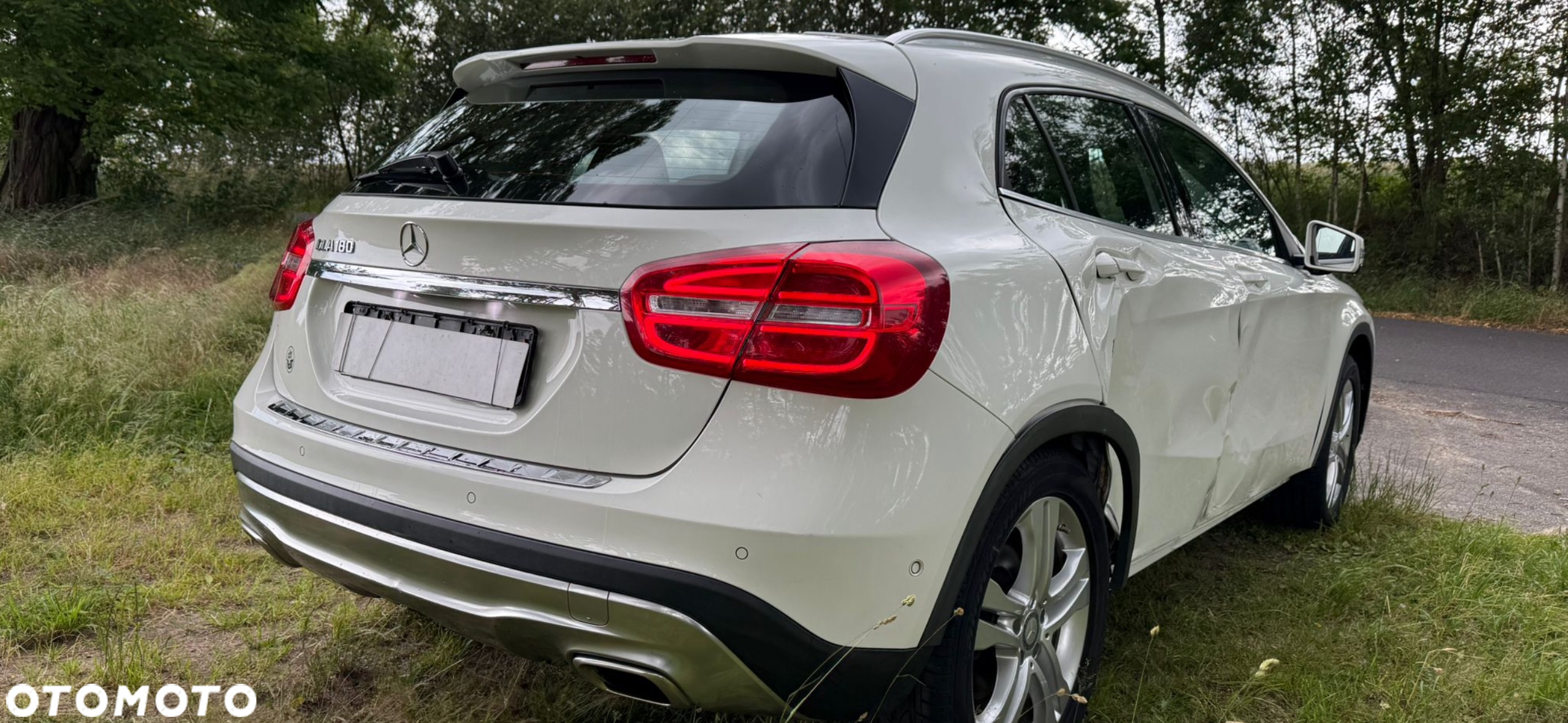 Mercedes-Benz GLA 200 7G-DCT Activity Edition - 11