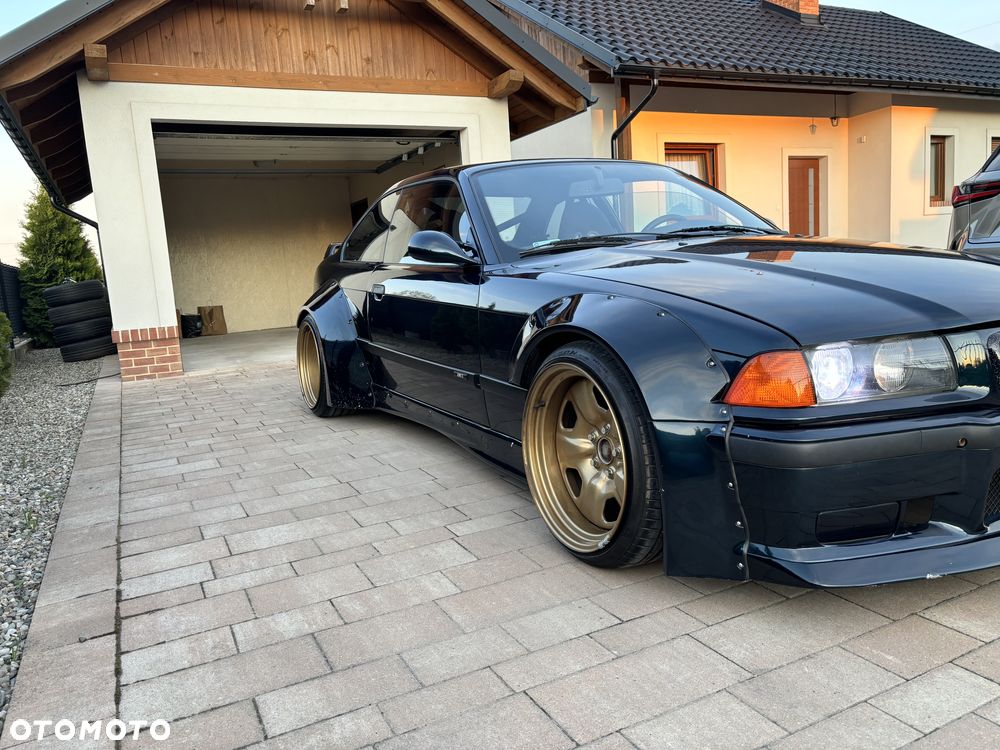 BMW Seria 3 328i - 2