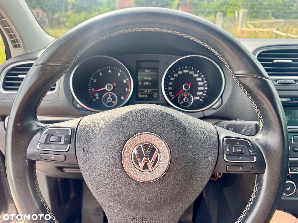 Volkswagen Golf 1.2 TSI BMT Trendline Perfectline - 11