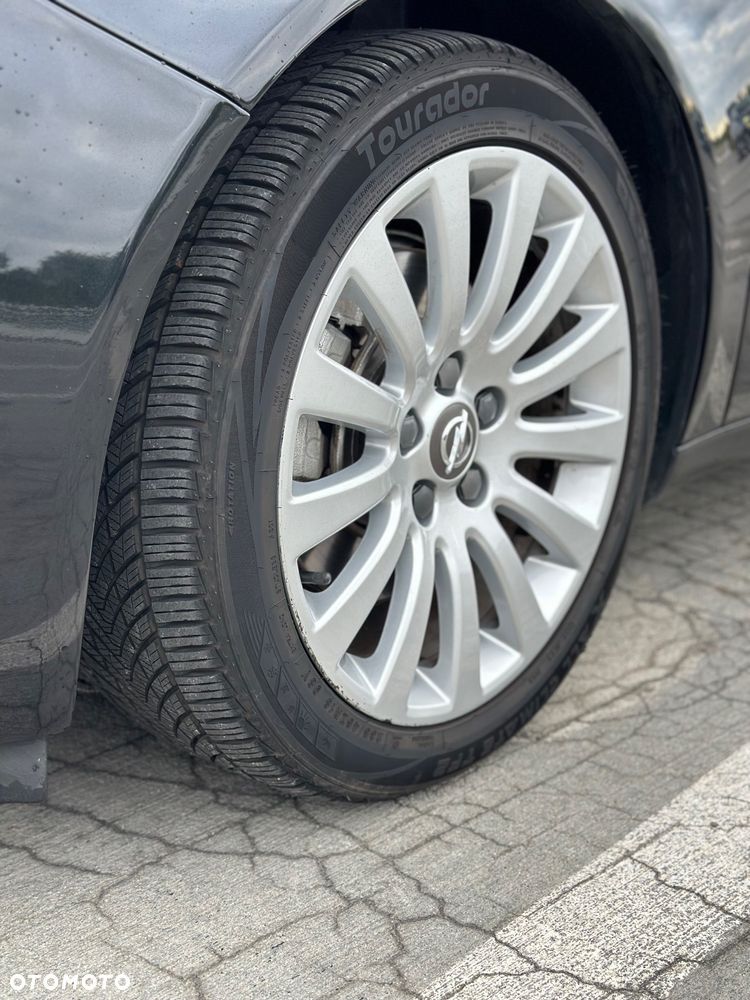 Opel Insignia - 14