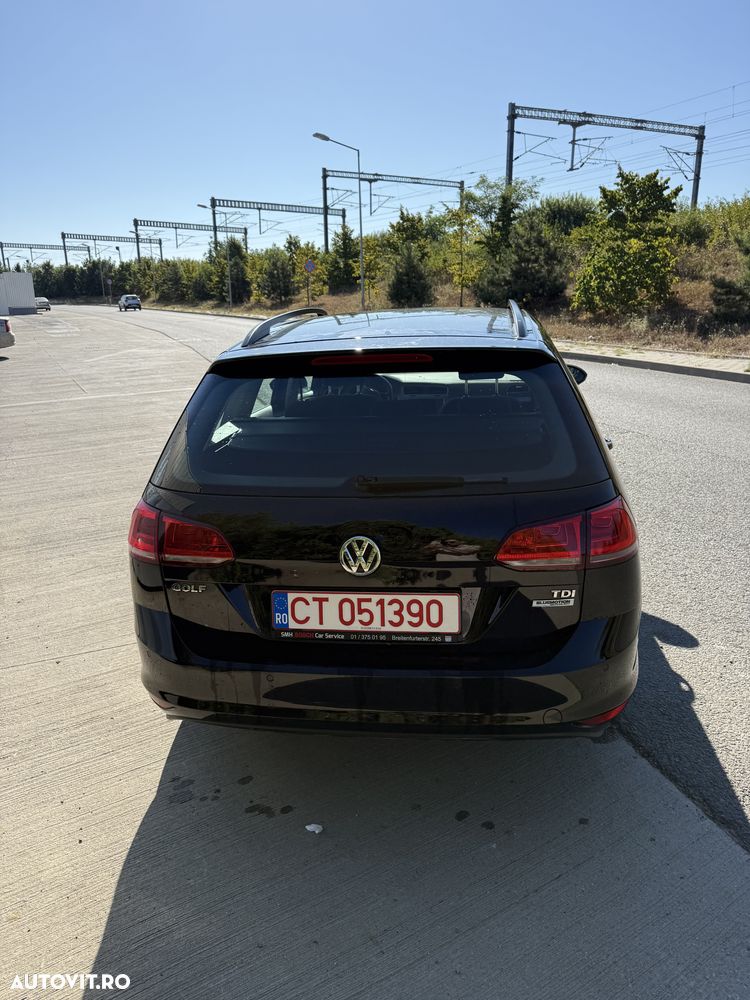 Volkswagen Golf - 5