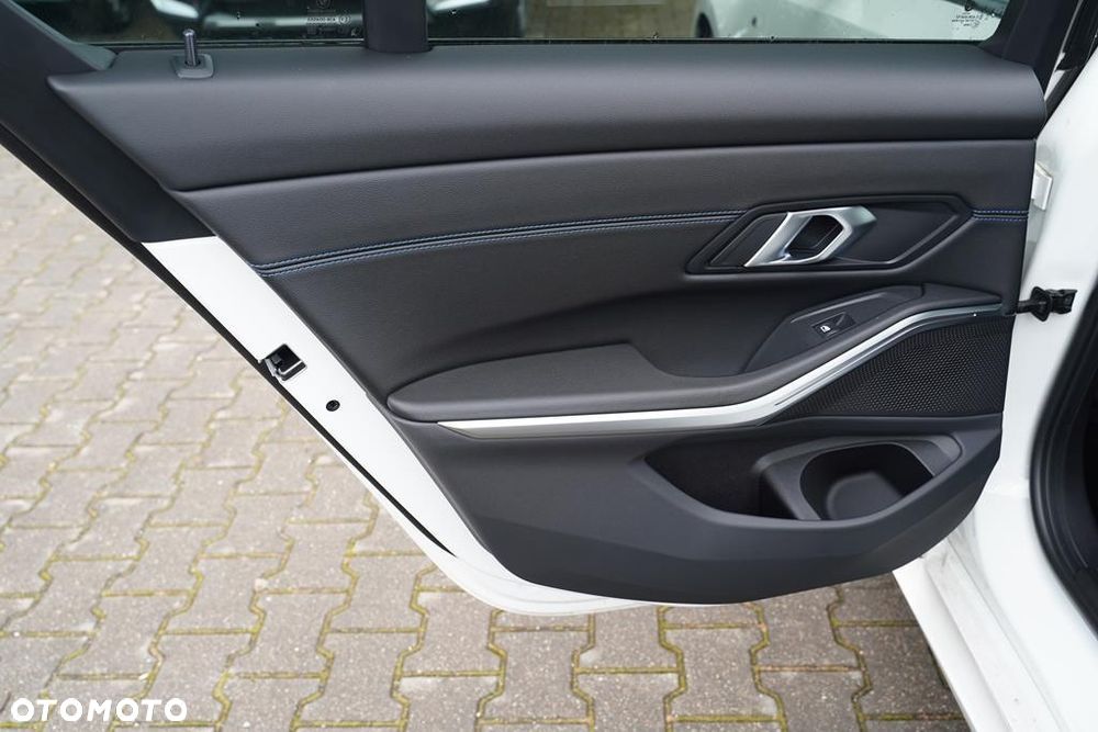 BMW Seria 3 320d mHEV M Sport sport - 7