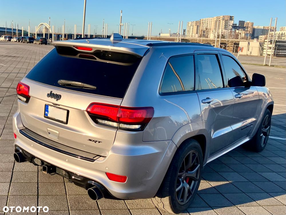 Jeep Grand Cherokee 6.4 V8 SRT8 - 11