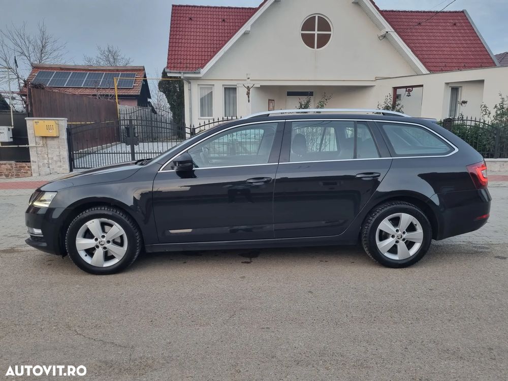 Skoda Octavia Combi Diesel 2.0 TDI DSG Style - 11