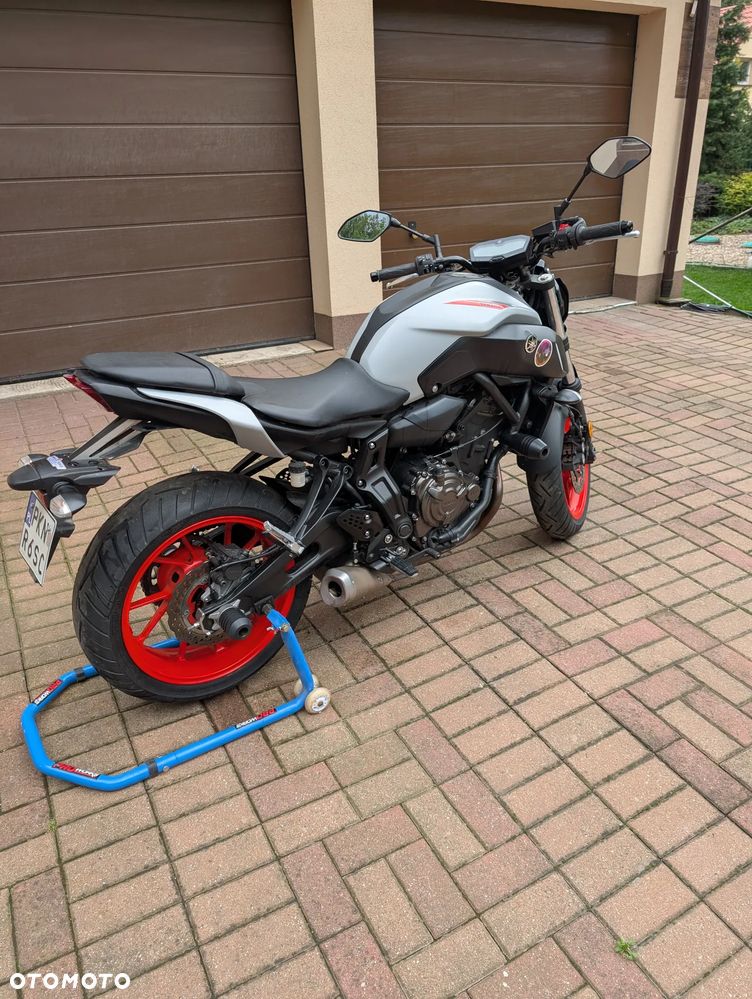 Yamaha MT - 19