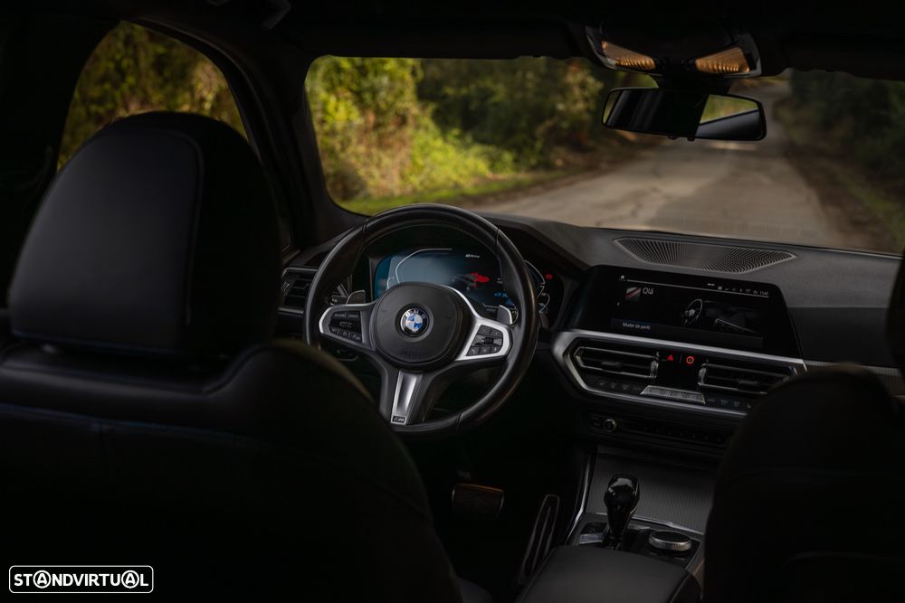 BMW 330 e Touring Pack Desportivo M Auto - 16